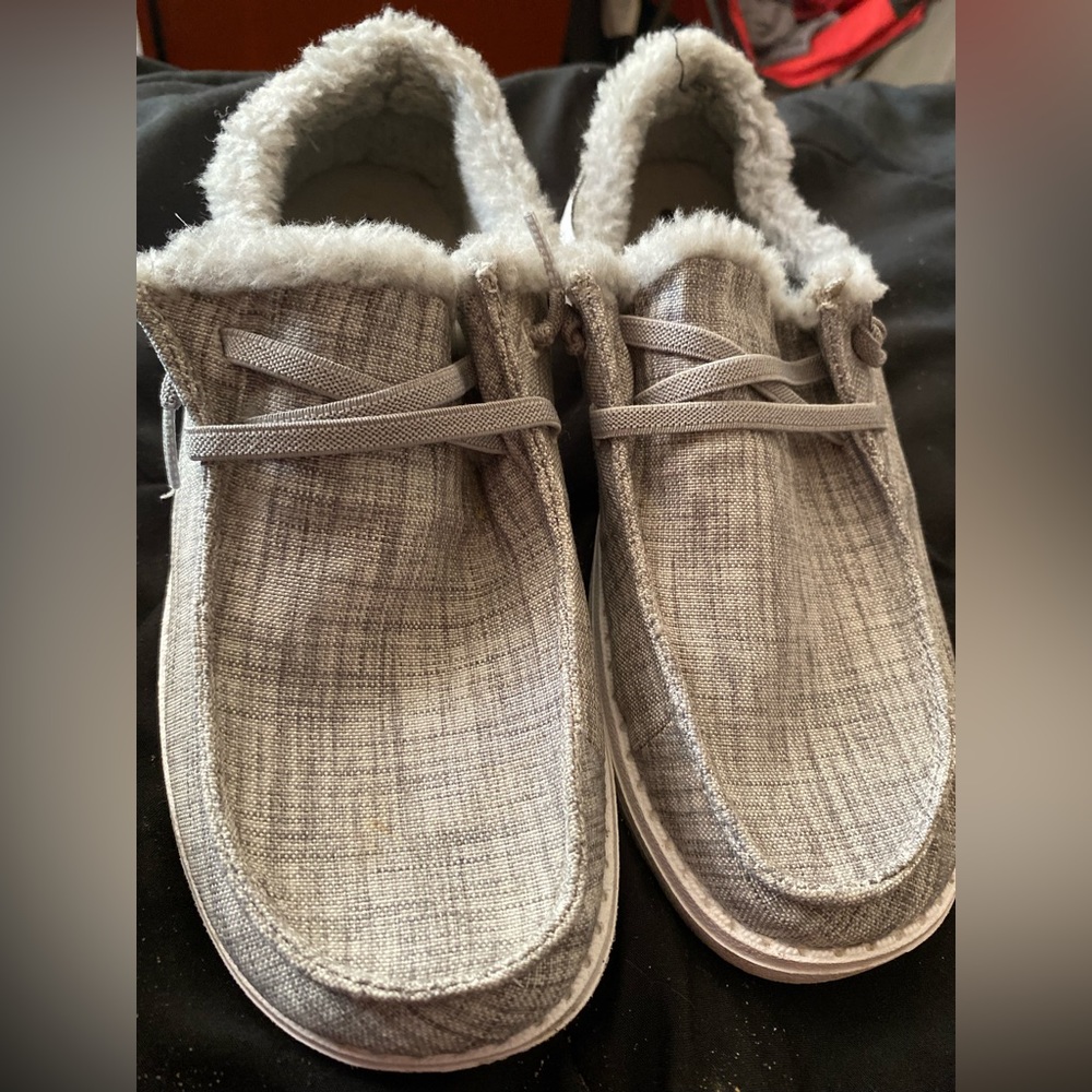 Drope shoes for sell. Size 8
